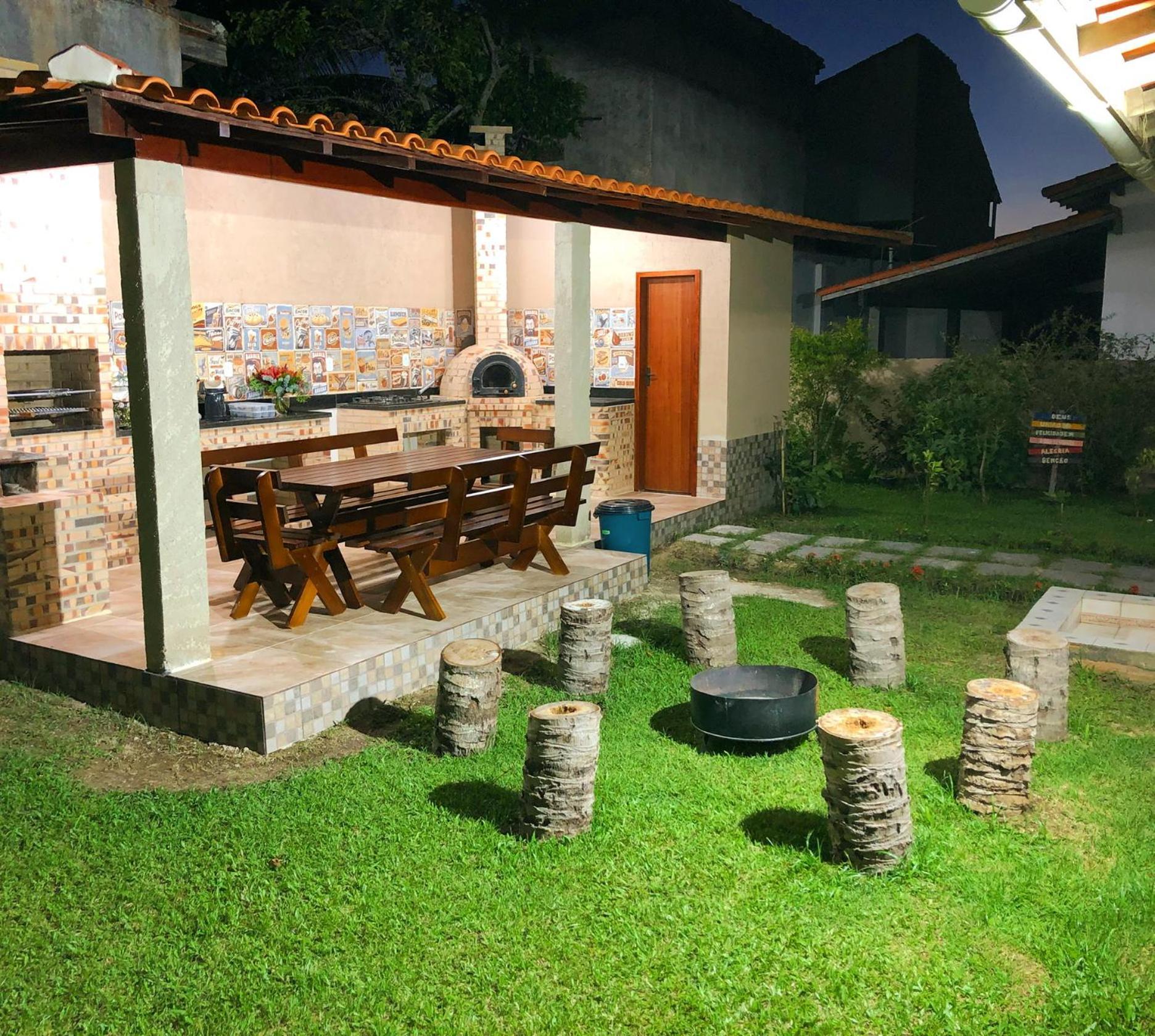 Casa Bem Espacosa Com Piscina, Campo De Futebol E Area Gourmet A Um Quarteirao Da Lagoa De Praia Seca Araruama Ngoại thất bức ảnh